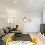 Furnished & Fully Equipped 2br Near The * Барселона