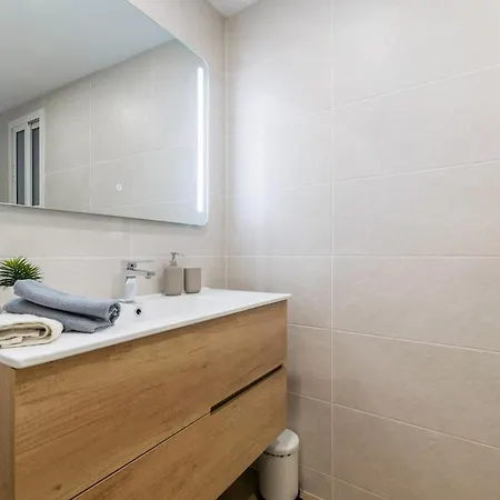 Furnished & Fully Equipped 2br Near The * Barcelona